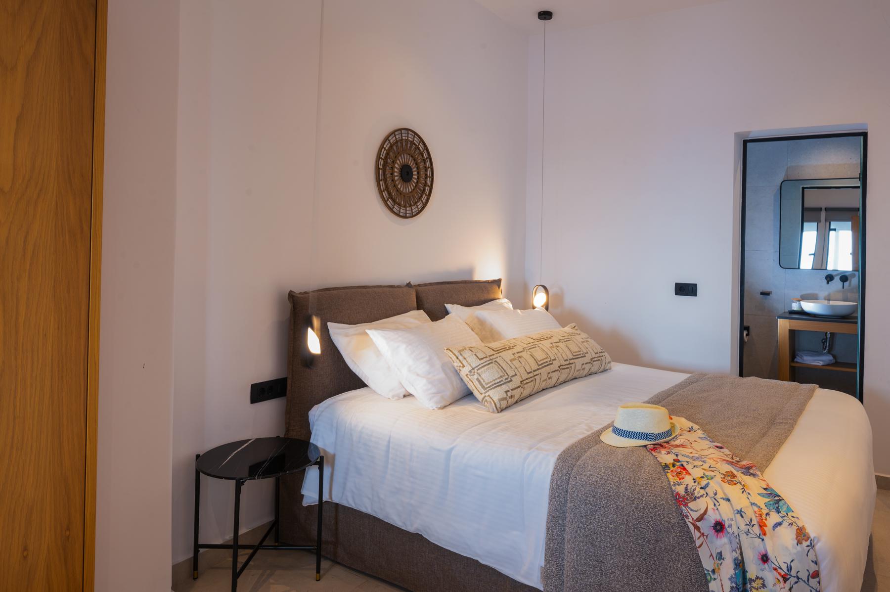 2 bedroom suite caldera agalihouses hotel santorini 9