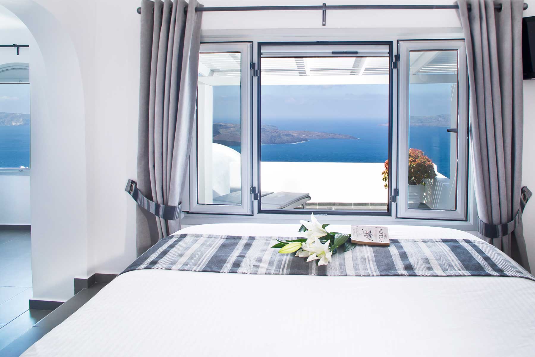 junior suite sea view agali santorini 6