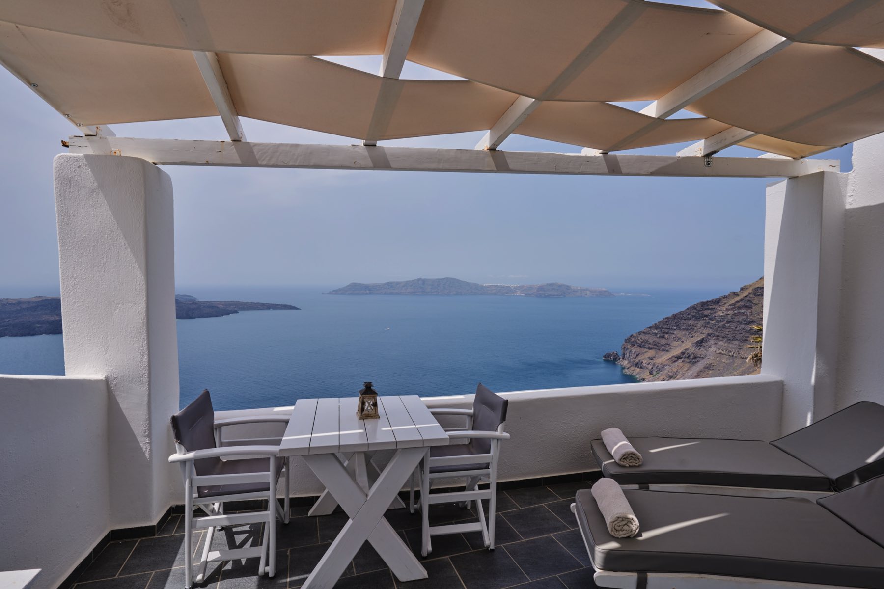 superior suite agali houses 30