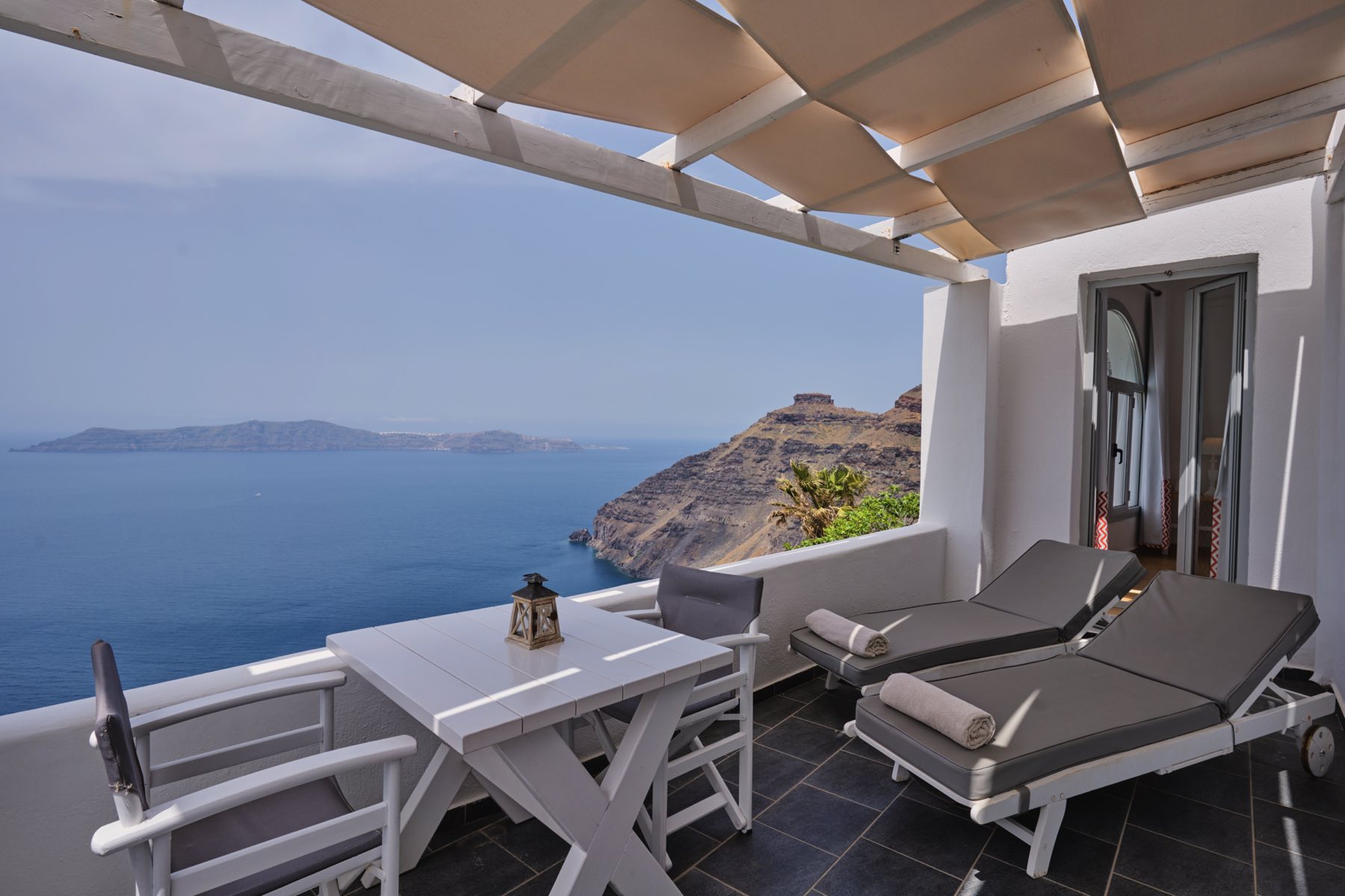 superior suite agali houses 32