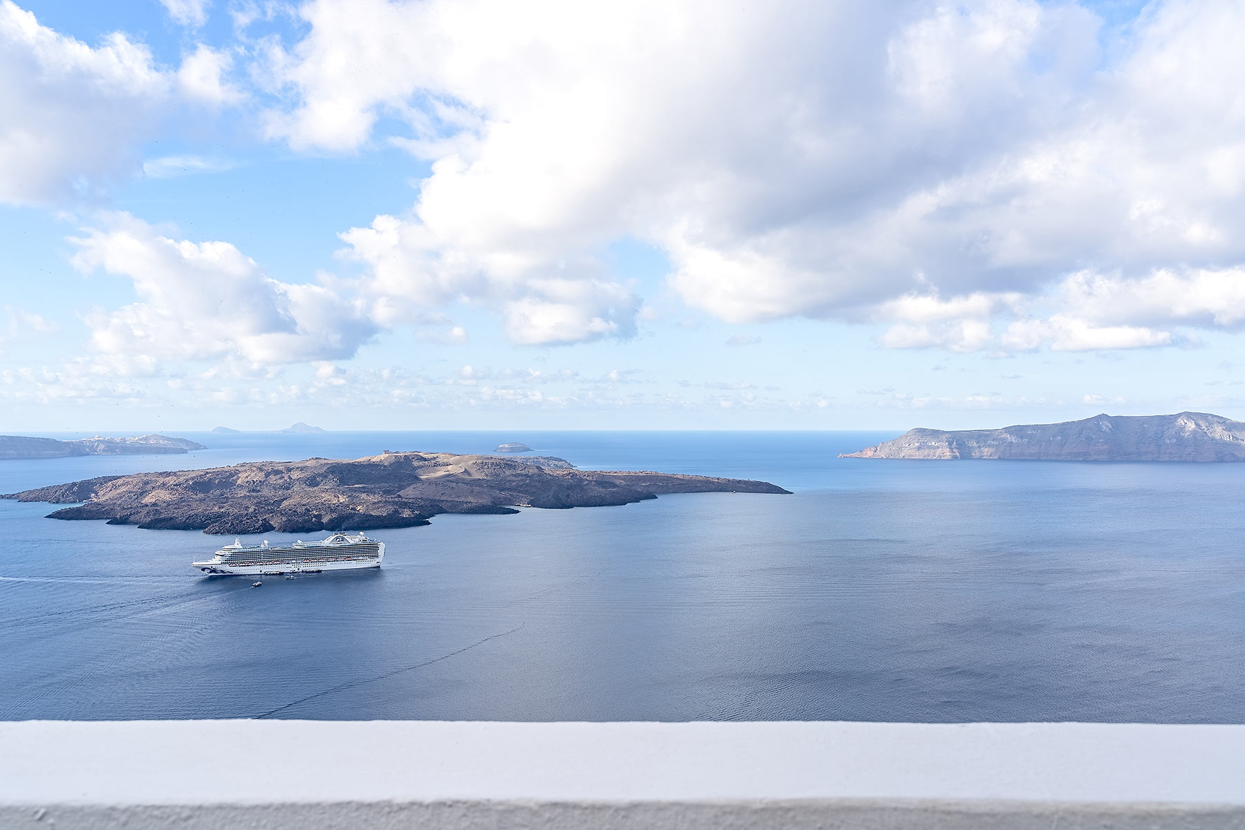 agali houses santorini greece location 3
